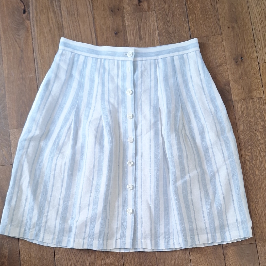 Brooks Brothers White A-Line Knee-Length Skirt